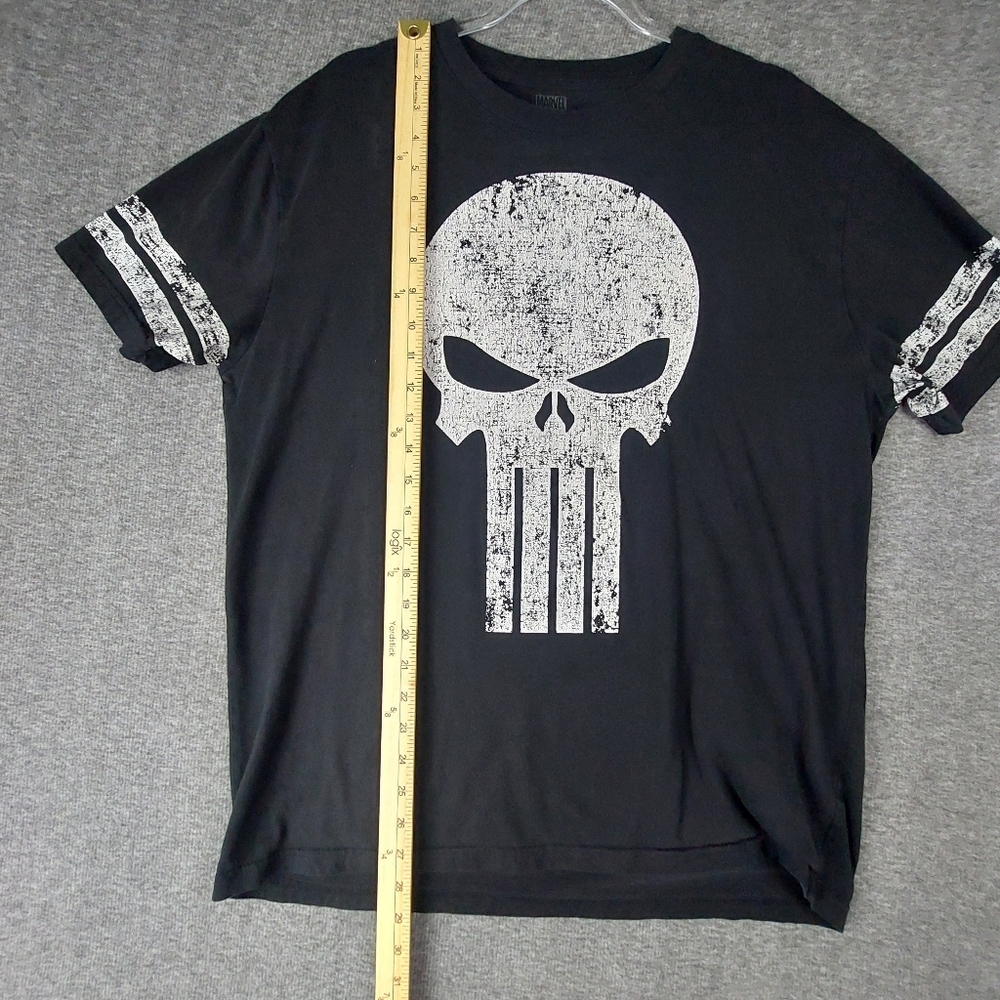 MARVEL MENS BLACK WHITE PUNISHER SHORT SLEEVE CREW NECK TSHIRT SIZE XL - Picture 3 of 5